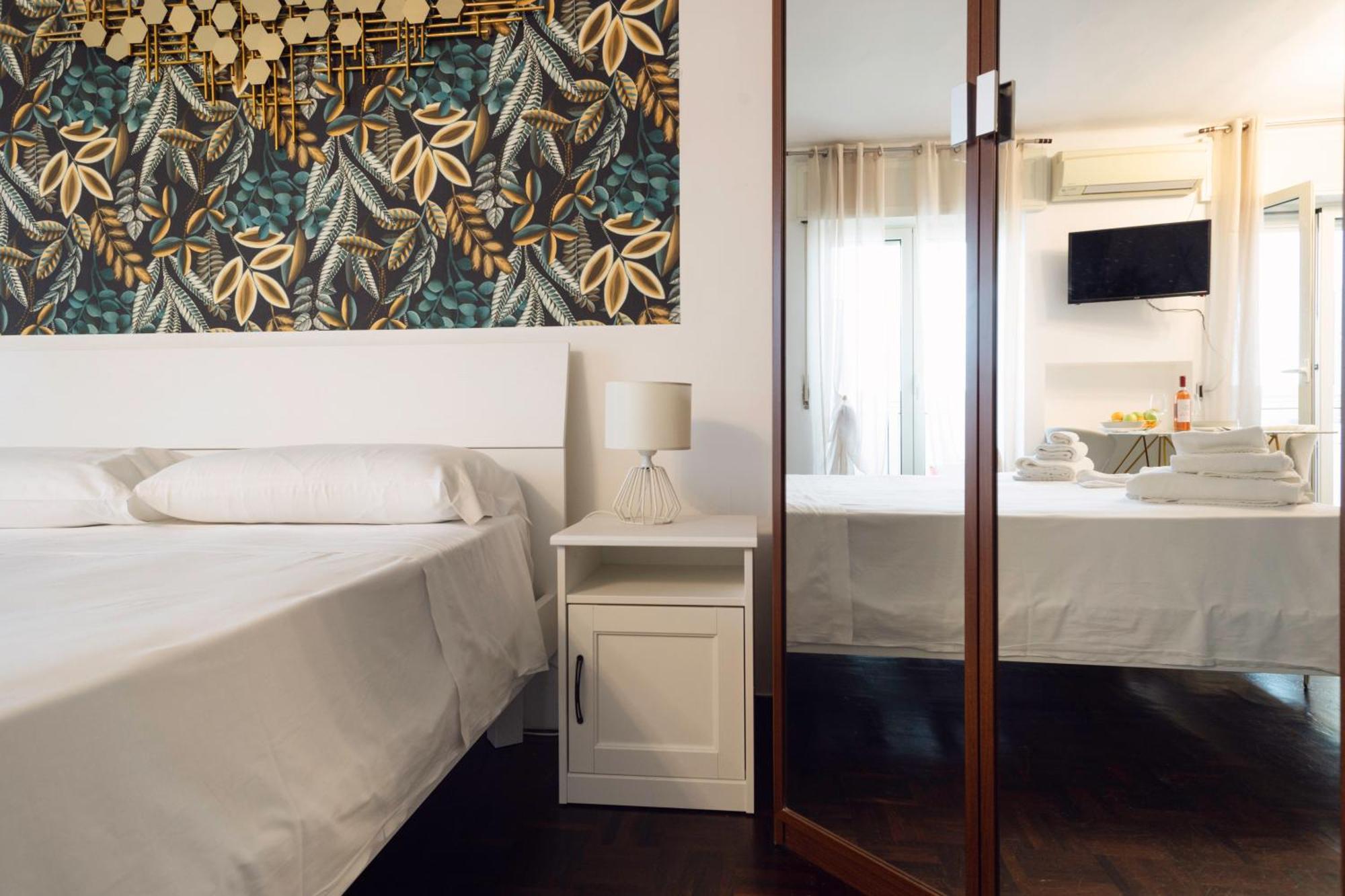 Bari Central Suite - Central Apartment With Sea View - Bari Zewnętrze zdjęcie